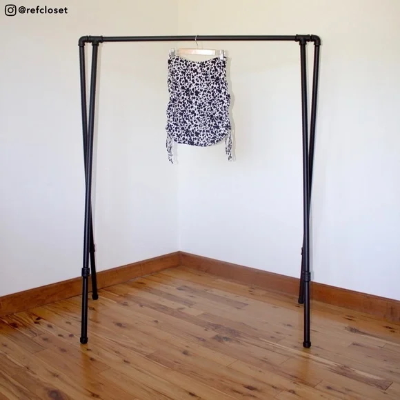 1HR SALE ⚡Reformation Shara Skirt (Rocky)